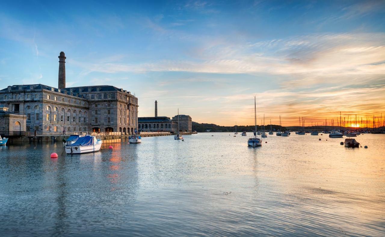 Апартаменти Pure B - Exceptional Views Of Tamar & Royal William Yard With Free Parking & Wifi Плімут Екстер'єр фото